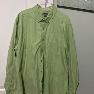 Men’s 100% cotton button down shirt. Guide Series